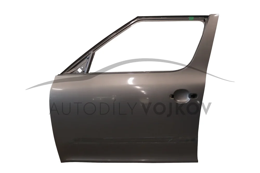 Dveře přední levé 5L0831055 v:88627