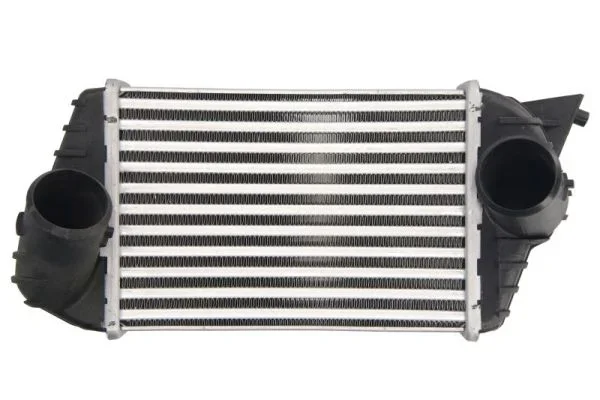 Chladič turba THERMOTEC DAF009TT – OE 46745841 Chladič turba THERMOTEC DAF009TT – OE 46745841